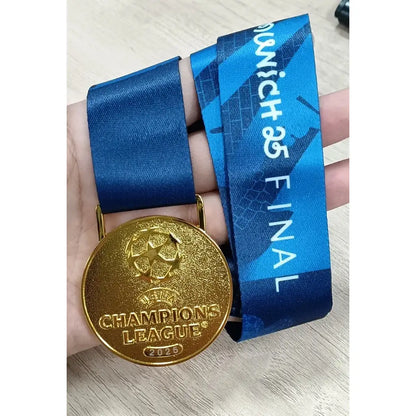Vainqueur européen 2025 PSG – Médaille de collection dorée
