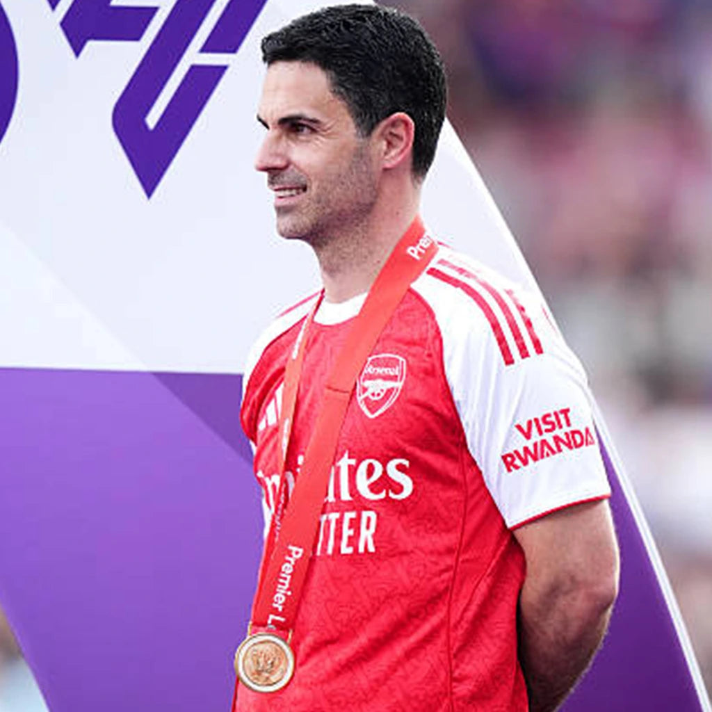 Fans selecting custom medals to celebrate their favorite football club
