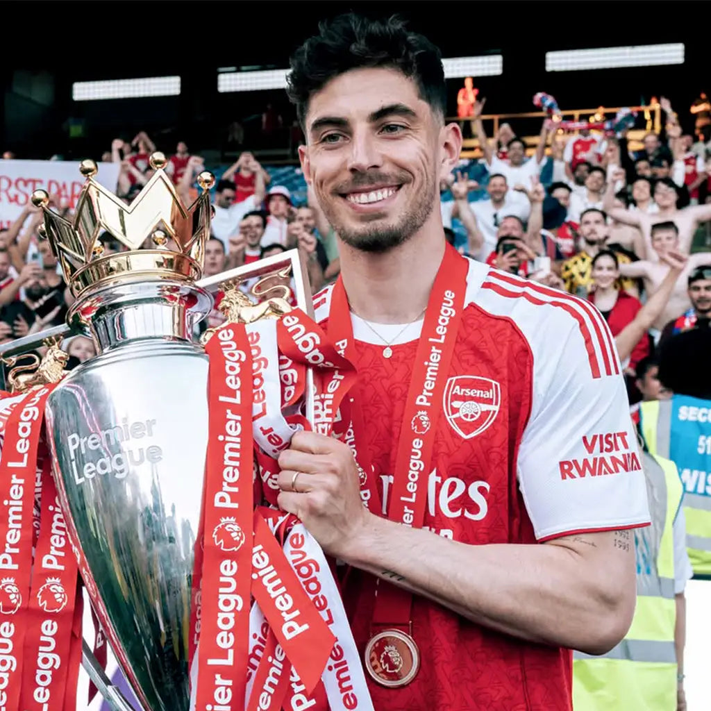 E-commerce page showing medals designed for football celebrations